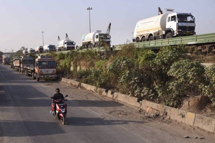 While UP got 25 oxygen tankers, Maharashtra received 10 tankers, MP got 12, Haryana got five and Delhi got four. Delhi is set to receive 120 MT of LMO in six tankers from Durgapur in the next 24 hours.