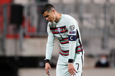 Cristiano Ronaldo Portugal armband thrown away sold at auction for $75,000 Cristiano Ronaldo Portugal armband thrown away sold at auction for $75,000
