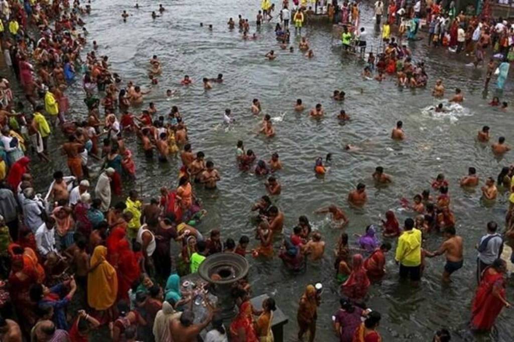 Shahi snan, kumbh mela, coronavirus, covid pandemic, sheer group, symbolic shahi snan, uttrakhand kumbh, covid cases in dehradun, deserted look in kumbh, kumbh april ending Shahi snan, kumbh mela, coronavirus, covid pandemic, sheer group, symbolic shahi snan, uttrakhand kumbh, covid cases in dehradun, deserted look in kumbh, kumbh april ending