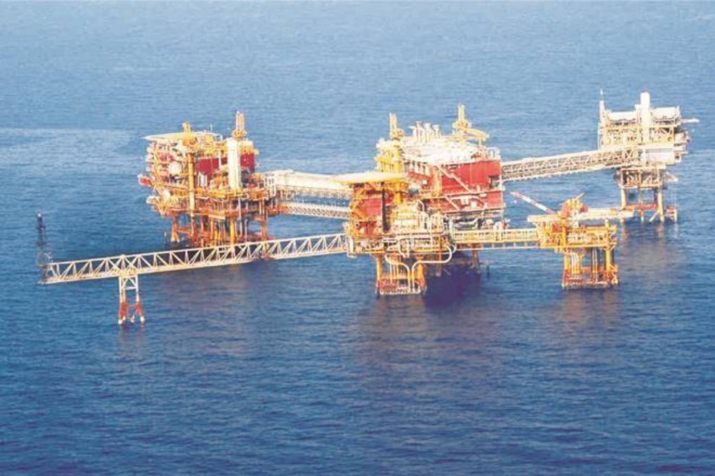 Reliance Industries, KG-D6 block, BP PLC of UK, deep-water gas developments , R Cluster, Satellite Cluster and MJ