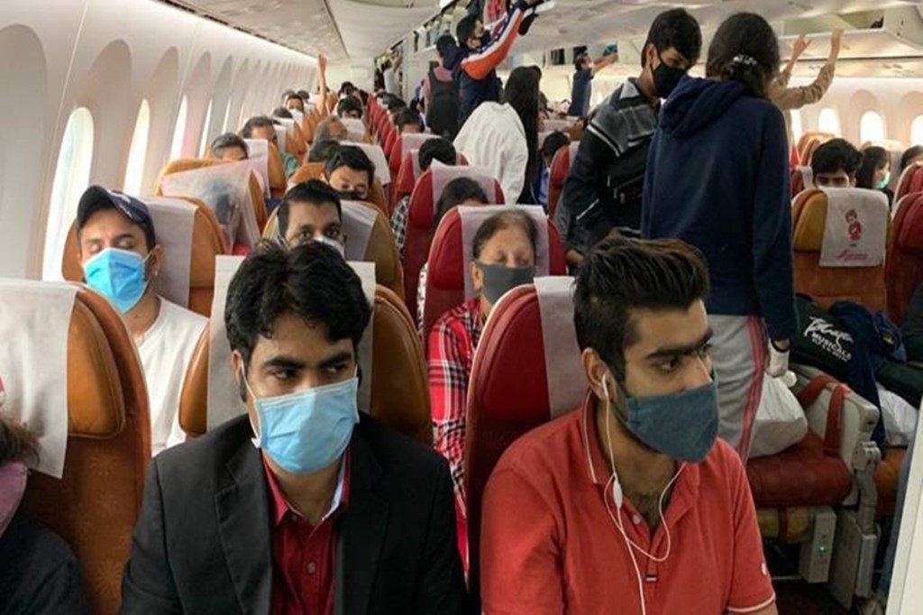 empty middle seats