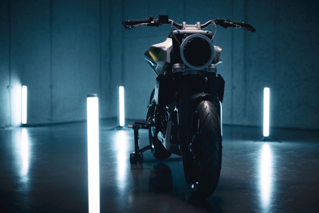Husky goes electric! Husqvarna E-Pilen concept unveiled with swappable battery, 100 km range