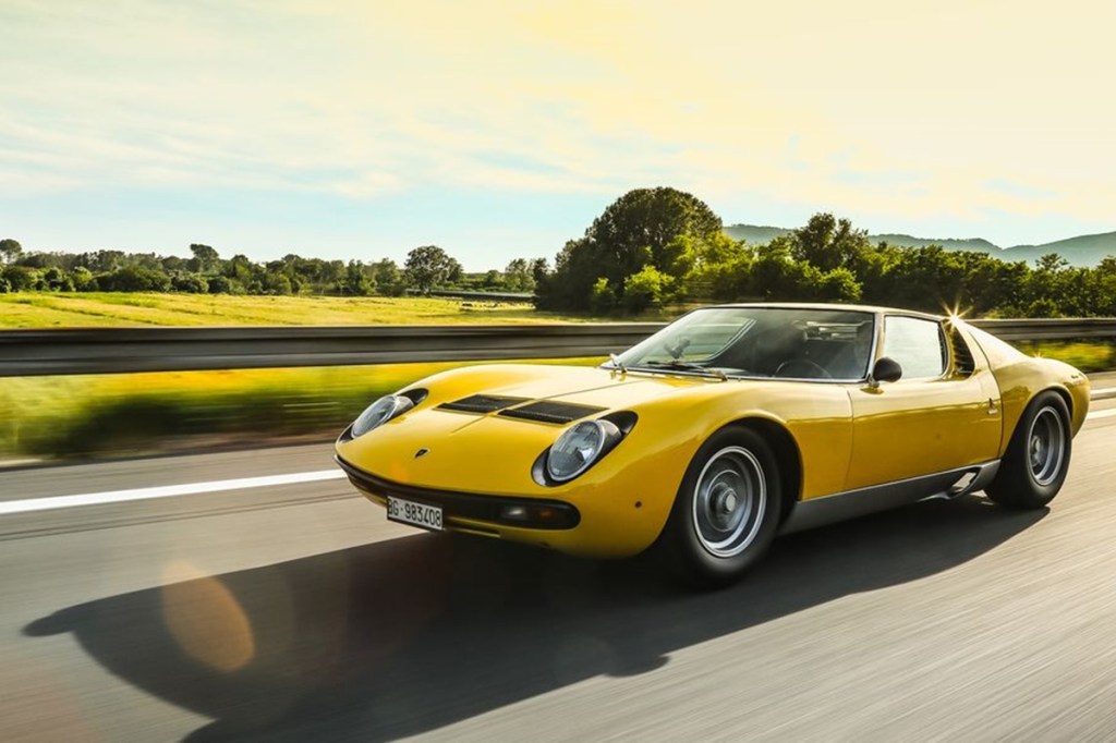 lamborghini miura sv