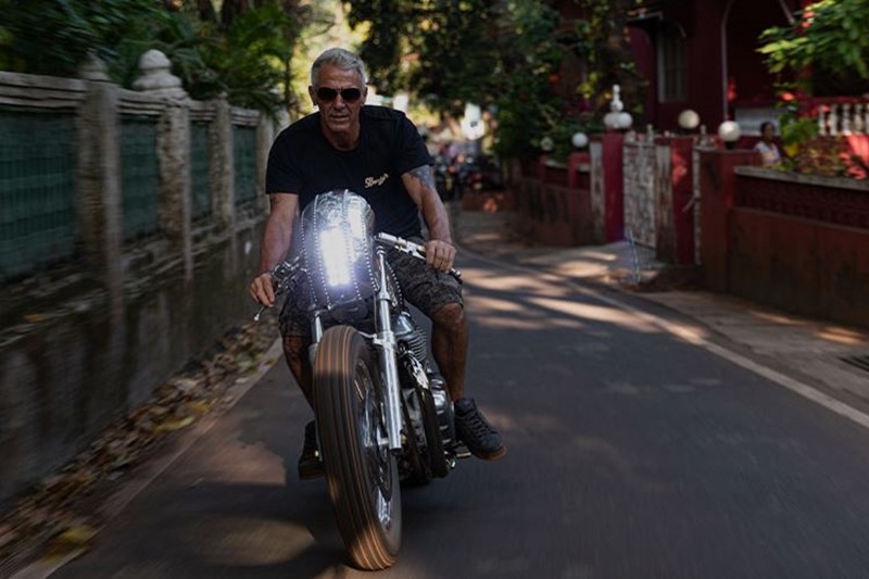 Built on a Continental GT 650 he calls it the "Chai Shop Racer" as an ode to the tea stalls that people of our country so fondly frequent. He has used almost all the commonly found metals and alloys to put this work of art together, from mild steel to make the frame, aluminium sheet to make the body panels, solid aluminum blocks machined out to make the large retro style hubs mated to the stock wheels shod with old school rubber and of course, the brass accents without which none of Paul's builds leave his garage. Look closer and you will find that it is the detailing that really sets this motorcycle apart.