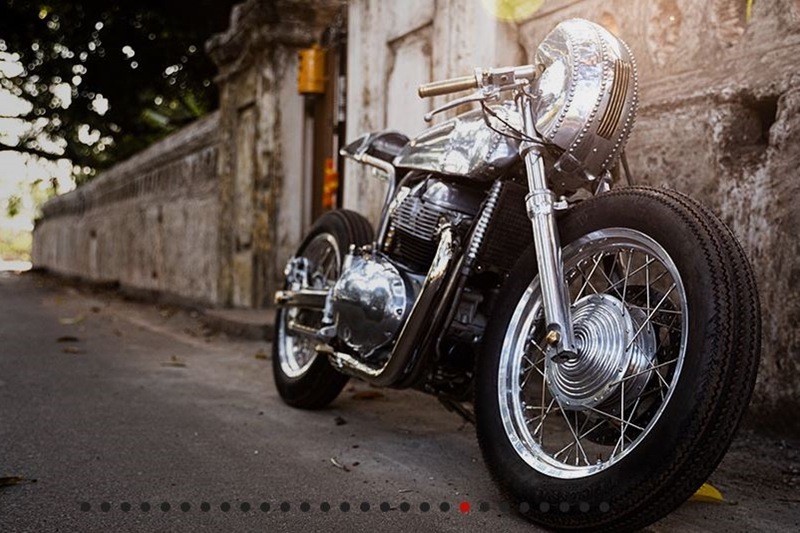 It is powered by the same air-cooled 650cc engine which has ben left stock. This parallel-twin unit powers both the Royal Enfield Continental GT 650 and the Interceptor 650. It makes about 47 hp and 52 Nm, helping the bikes to a top speed of 160 km/h. The Conti 650 already sounds great but the Chai Shop Racer should sound more fun with slash cut exhausts.