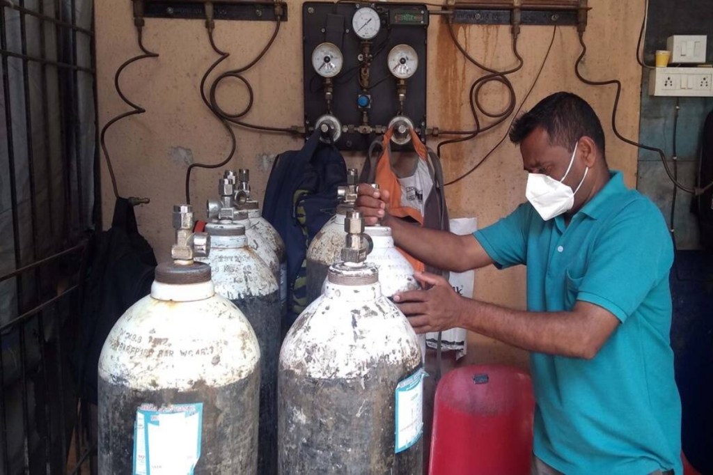 coronavirus situation in delhi, covid cases in Delhi, oxygen supple in delhi, limited medical pxygen for covid patients, Deputy Chief Minister Manish Sisodia