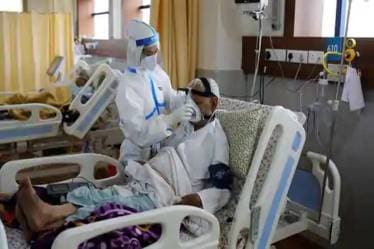 They say that the presence of family members and
regular interaction with them should be made an integral part
of the coronavirus treatment.
