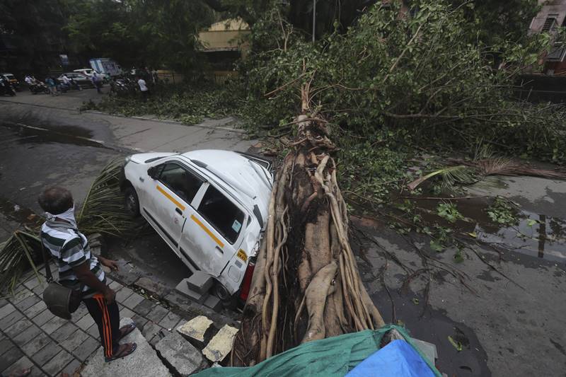 Cyclone Tauktae Live Tracking, Heavy Rainfall in Mumbai, Gujarat Live Updates