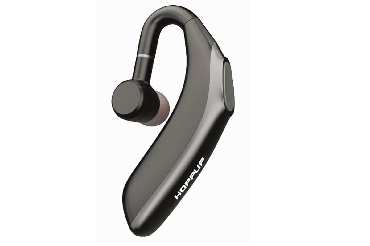 Its inbuilt mic feature has an active noise cancellation technology to enhance your voice while reducing background sound.