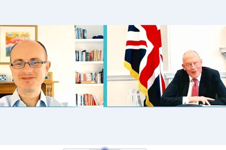 Chris Giles, Economics Editor, Financial Times (left) was in conversation with UK Minister for Investment Lord Gerry Grimstone