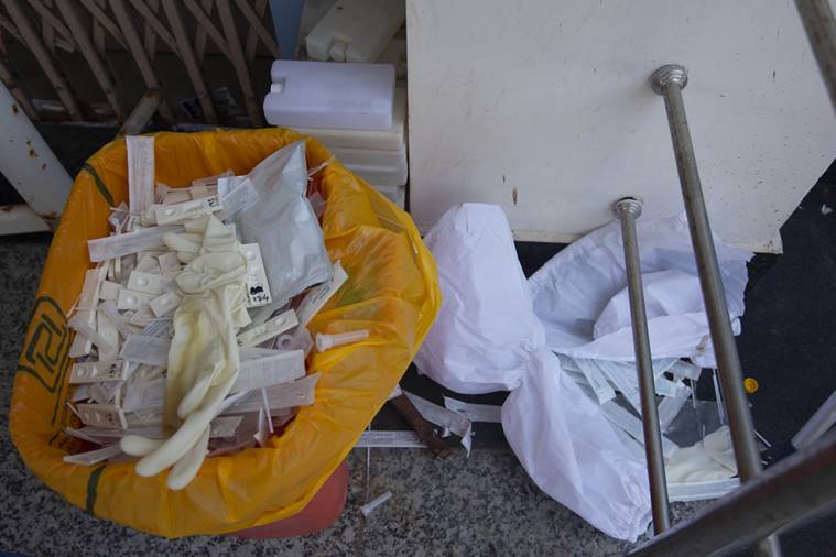 happy birthday madhuri dixit, madhuri dixit, birthday, madhuri dixit age, madhuri birthday, madhuri, madhuri age, madhuri dixit movies, madhuri dixit career, madhuri dixit photos