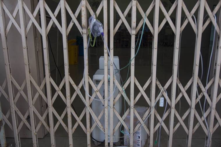 Tauktae Cyclone, Tauktae Cyclone live udpates, Tauktae Cyclone Mumbai, Tauktae Cyclone Gujarat, IMD Warning Tauktae Cyclone, Tauktae Cyclone Impact India, Indian Meteorological Department, cyclone tauktae landfall