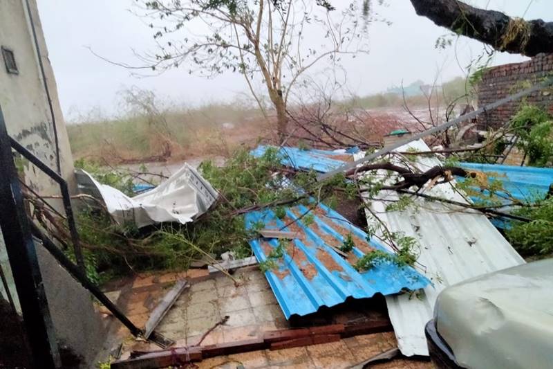 Cyclone Tauktae Live Tracking, Heavy Rainfall in Mumbai, Gujarat Live Updates