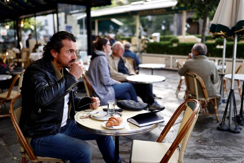 paris, france, france reopens, paris cafe, eiffel tower, Louvre museum, Emmanuel Macron, france cafes, Parisians