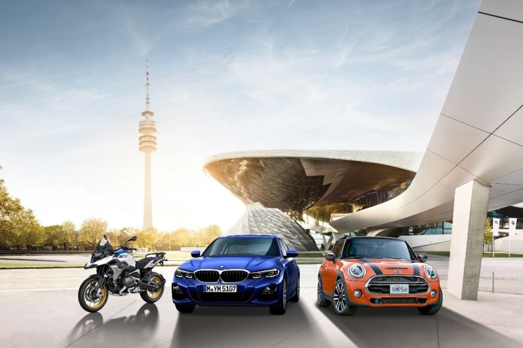 BMW Group India offers special services for doctors: Free engine oil service & more