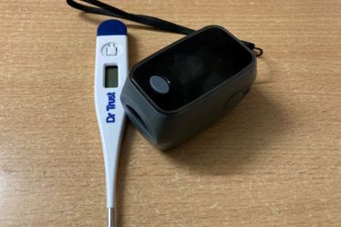 It is notable that the effectiveness of a pulse oximeter as a COVID-19 indicator has recently been a subject of debates.