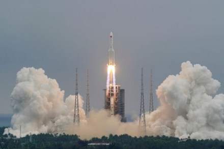 Chinese Rocket debris, NASA, Long March 5B, rocket debris landing at Maldives, fragment in the low-Earth orbit, Salyut 7, space junk, uncontrolled reentry