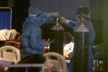 The hospital does not have a liquid oxygen storage tank and depends on oxygen cylinders from a private vendor. 