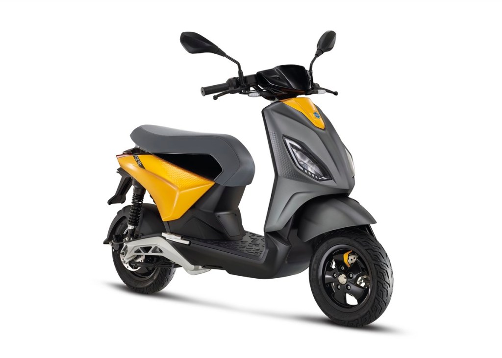 Piaggio ONE_electric_scooter