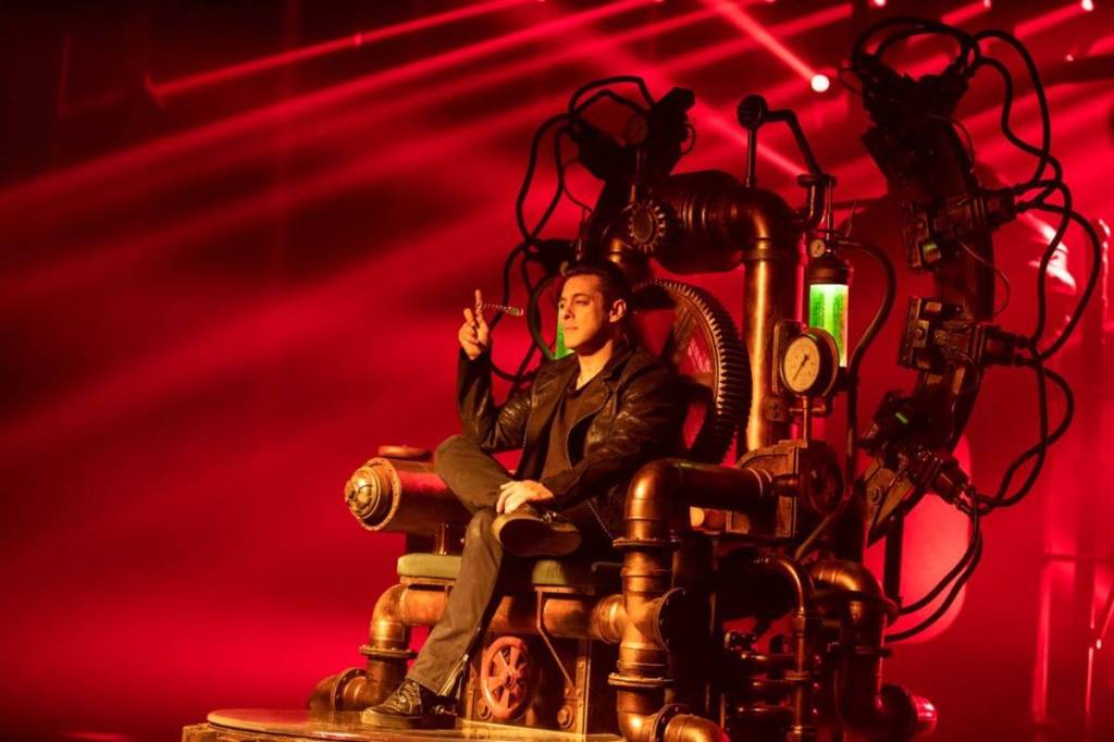 salman khan, Radhe box office, radhe review, taran adarsh, sumit kadel, zee5, netflix, zee studios, radhe movie salman khan, Radhe box office, radhe review, taran adarsh, sumit kadel, zee5, netflix, zee studios, radhe movie