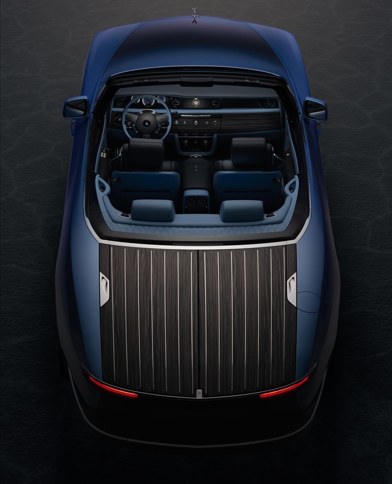 Rolls says that the Boat Tail has undergone the same dynamic testing as its commercial models and that it is road-legal. The car is based on Rolls' existing aluminium architecture, however, took eight months to adapt to the Boat Tail's proportions - it gets 1,813 bespoke parts. Even the stereo was updated with 15-speaker system.