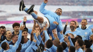 Sergio Aguero signs off in style as Manchester City celebrate title with Everton rout