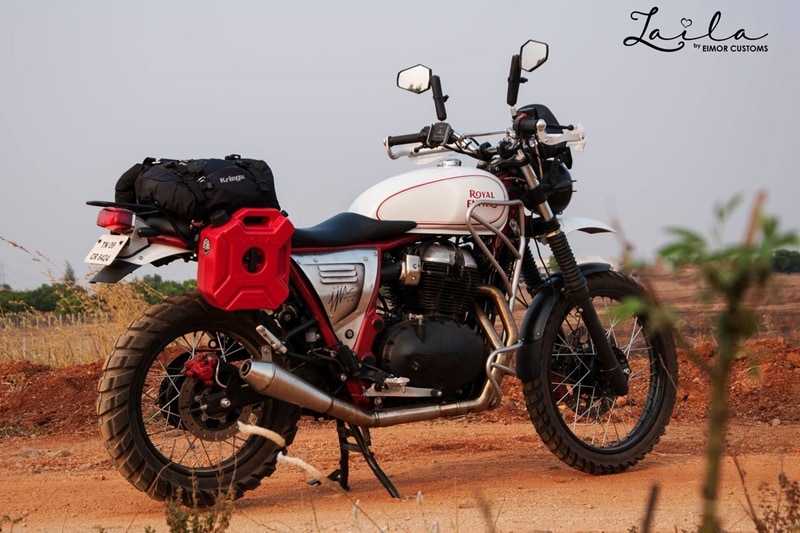 About the parts that come from a Royal Enfield Himalayan. Laila is fitted with front tubes from a Himalayan with YSS fork enhancement kit. Over at the rear, it gets a YSS monoshock designed for the Himalayan. To accommodate the monoshock, the team had to make alterations to the swingarm and the frame.