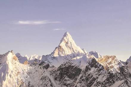 The only place where climbers from the China side and the Nepal side can meet is at the summit.