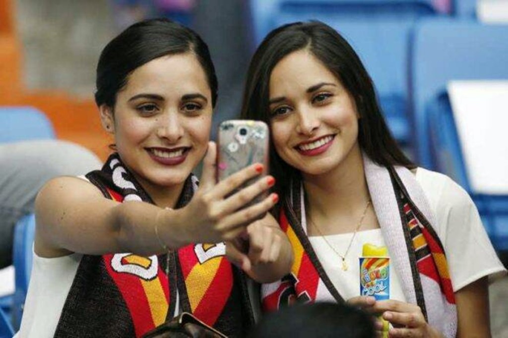 How to take a good selfie: Instead of snapping away aimlessly, follow these basic rules and tips for great results