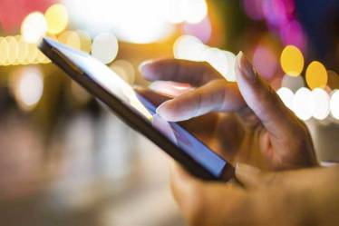 Several smartphone makers took to various virtual means to reach out to potential customers. In 2020, Vivo launched a lead generation programme for its online channels called Vivo Smart Retail (VSR).