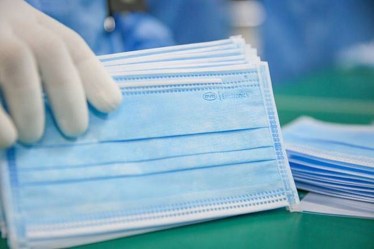 They calculated the airflow rates through the gaps to identify the relative infection risk for each mask on each face.