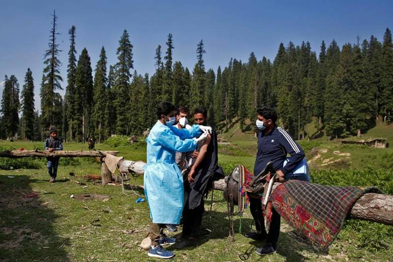 COVID-19 vaccine, COVID-19, vaccine, Door-to-door vaccination, kashmir, Anantnag, coronavirus vaccine, Covishield, Jammu And Kashmir, Budgam, Pulwama