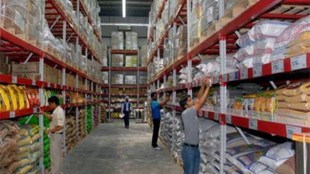 Reliance Retail reported revenues of Rs 1,53,818 crore in FY21, a marginal decline over revenues of Rs 1,63,029 crore posted in FY20, the firm said in its annual report. (Representative image)