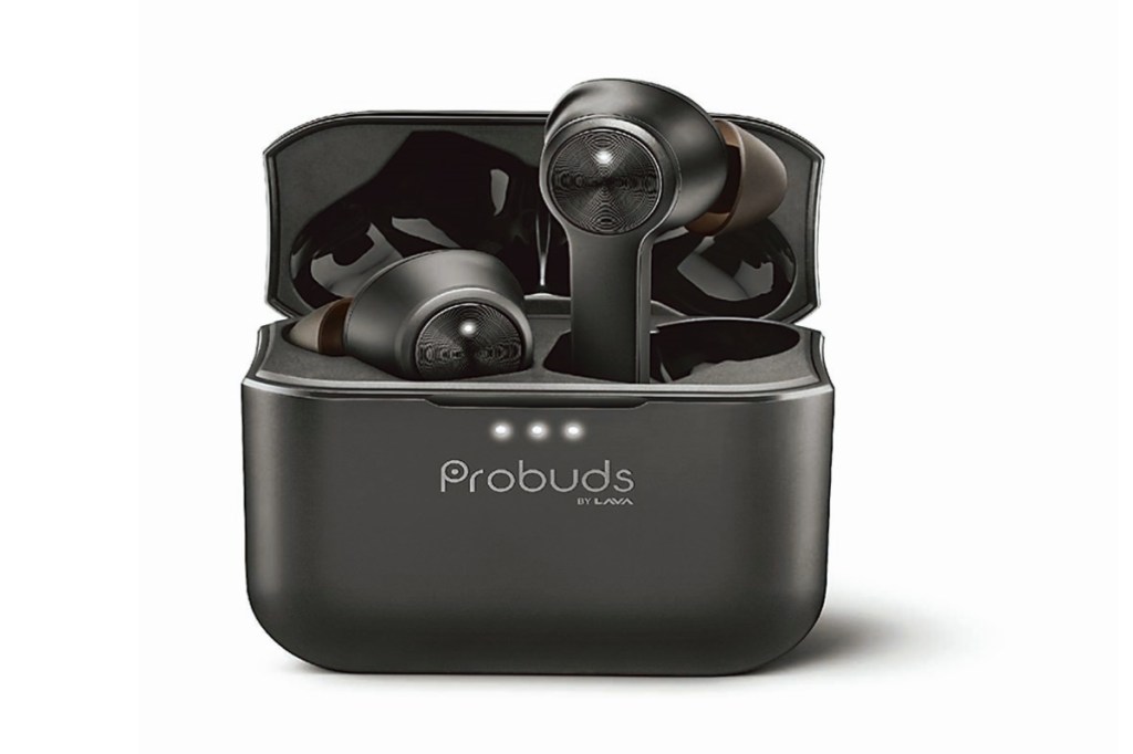 The long battery-life of Probuds ensures that you don’t run out of charge while enjoying your favourite music.
