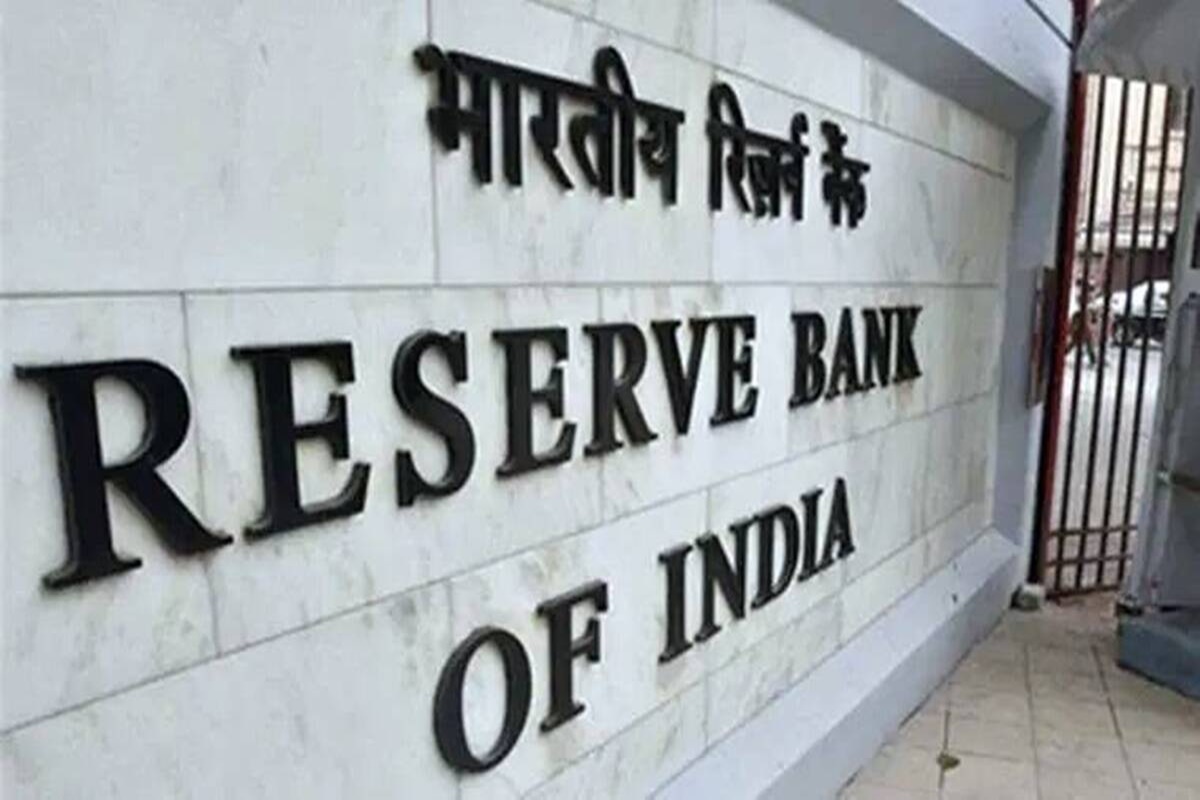 Expectedly, the central bank retained its accommodative stance so as to keep bond yields in check and facilitate the government’s gigantic borrowing programme.