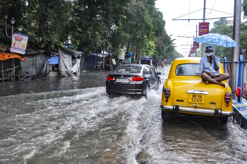 Heavy rain in bengal, rain in kolkata, kolkata rain, kolkata, west bengal, IMD, monsoon, monsoon in india, southwest monsoon, rainfall