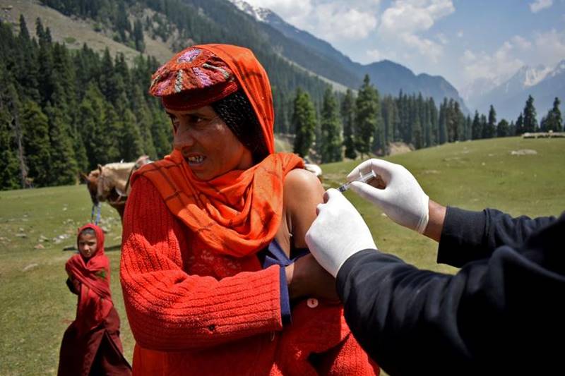 COVID-19 vaccine, COVID-19, vaccine, Door-to-door vaccination, kashmir, Anantnag, coronavirus vaccine, Covishield, Jammu And Kashmir, Budgam, Pulwama