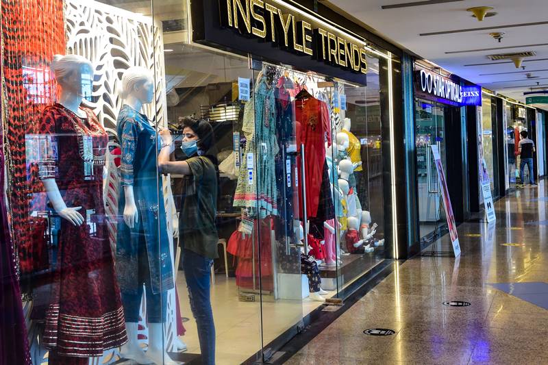 delhi unlock, COVID unlock in Delhi, delhi lockdown, delhi restaurants open, weekly markets in delhi, salons, salons in delhi, delhi covid, covid-19, coronavirus