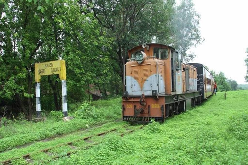 heritage train, narrow gauge heritage train, narrow gauge