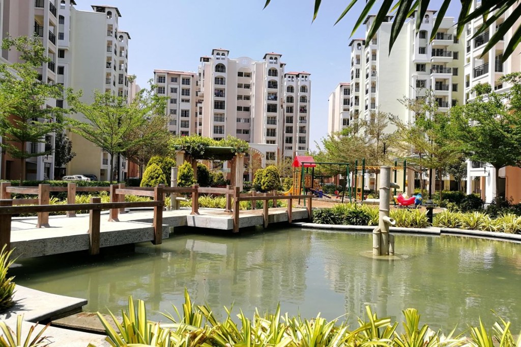 In the current age, technology has enabled us to maximize the potential of green buildings. It can be leveraged to conserve as well as generate energy.