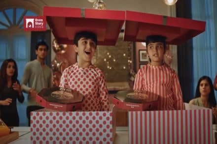 The campaign demonstrates Ovenstory’s pizzas as compared to other pizza brands by highlighting the brand’s innovative pizza flavours and offerings that appeal to customers