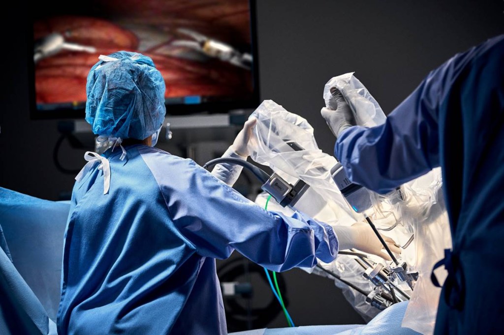 medical technology in India, robotics-assisted surgery, AIIMS, RLMH, Association of Surgeons of India, health tech