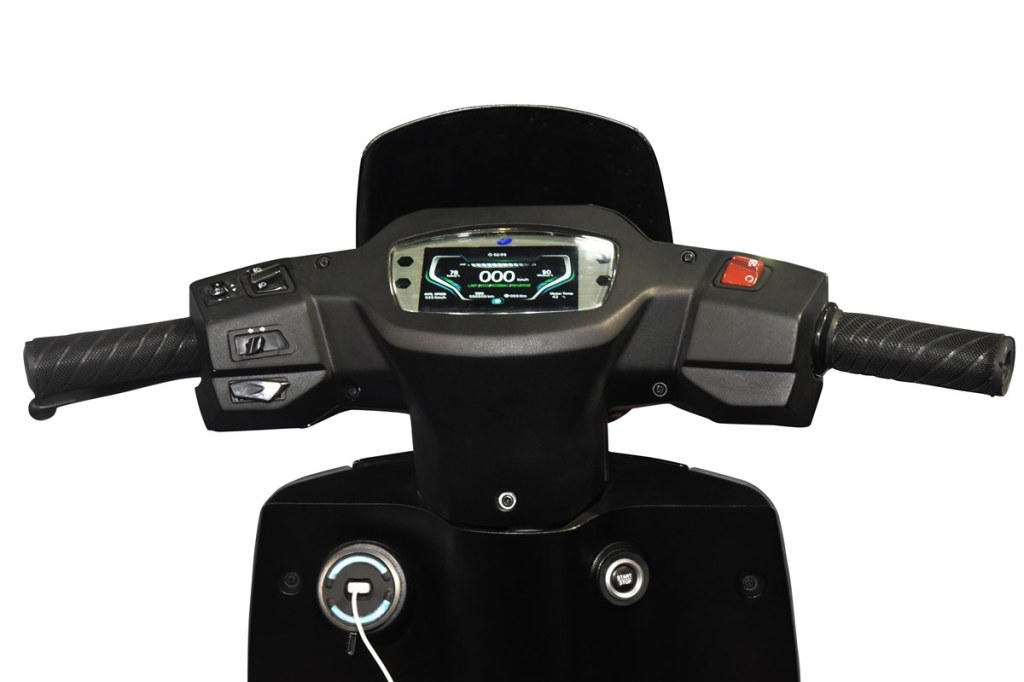 Varroc teams with Candera to offer customisable instrument clusters