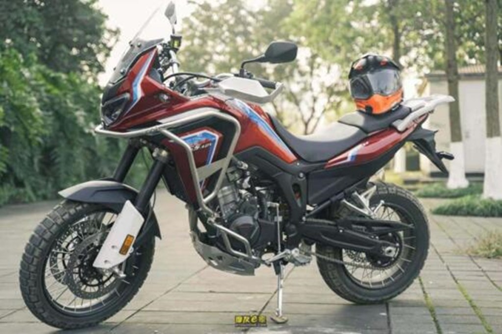 Honda Africa Twin’s Chinese copy with 48 hp and a GS in its name