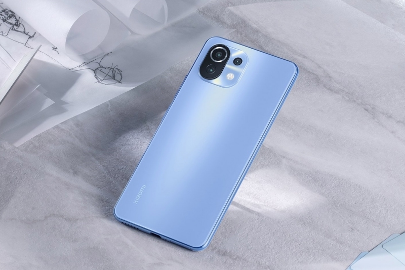 Xiaomi Mi 11 Lite Price in India, Mi Watch Revolve Active Price in India