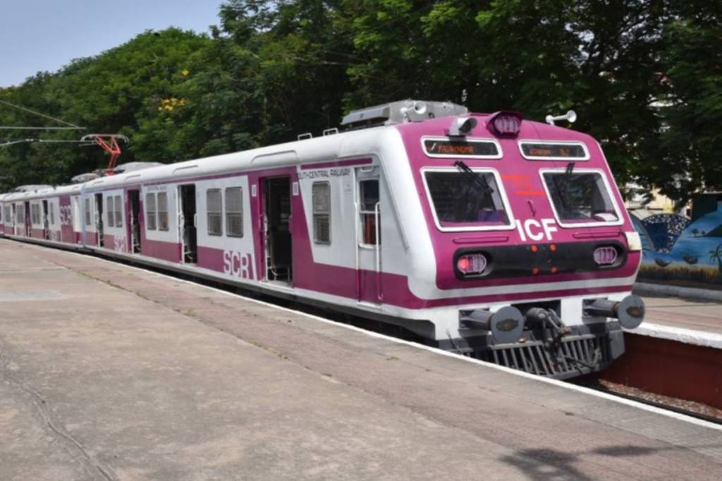 SCR, suburban trains SCR, suburban trains