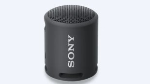 We have a line-up of supporting built-in voice assistant features such as WH-1000XM4, WF-1000XM3, WF-SP800N and WH-XB900N.