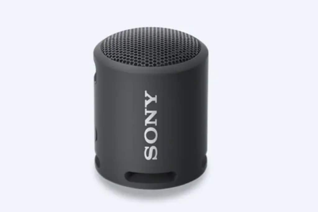 We have a line-up of supporting built-in voice assistant features such as WH-1000XM4, WF-1000XM3, WF-SP800N and WH-XB900N.