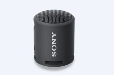 We have a line-up of supporting built-in voice assistant features such as WH-1000XM4, WF-1000XM3, WF-SP800N and WH-XB900N.