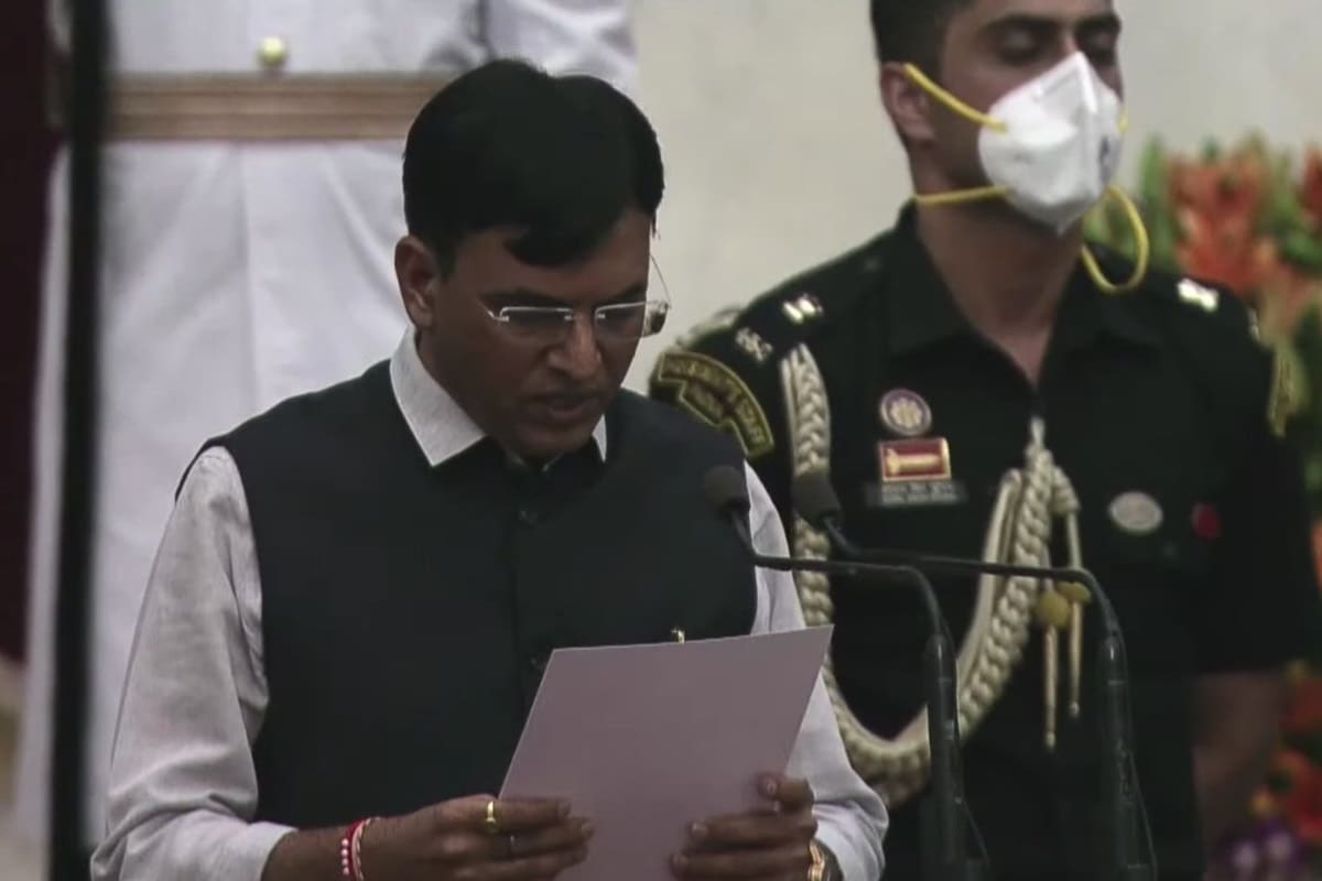 They will not happen now either unless the Prime Minister ensures that his new Health Minister has his full support to do what needs to be done to rebuild rural health facilities.